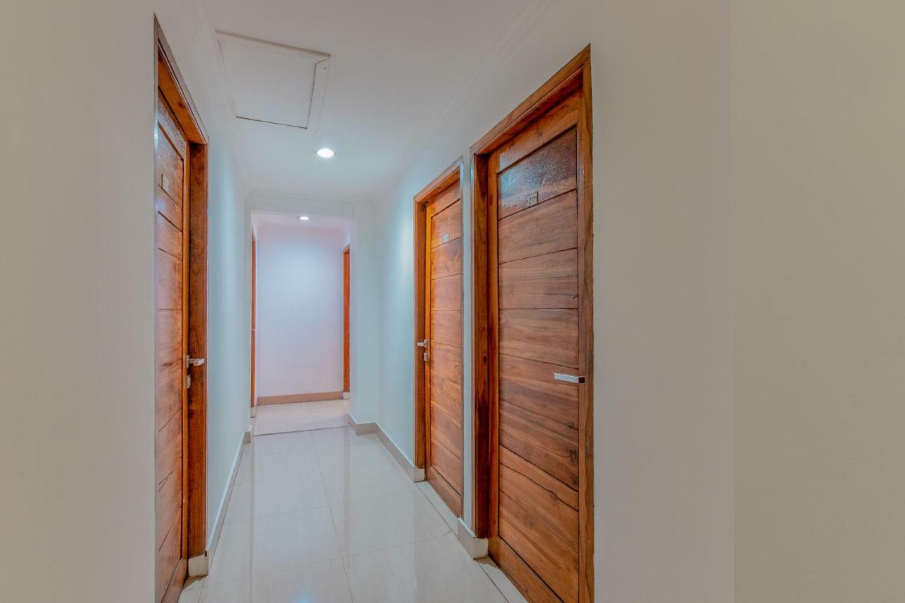 Hotel Oyo 1229 Dc Pramuka Jakarta